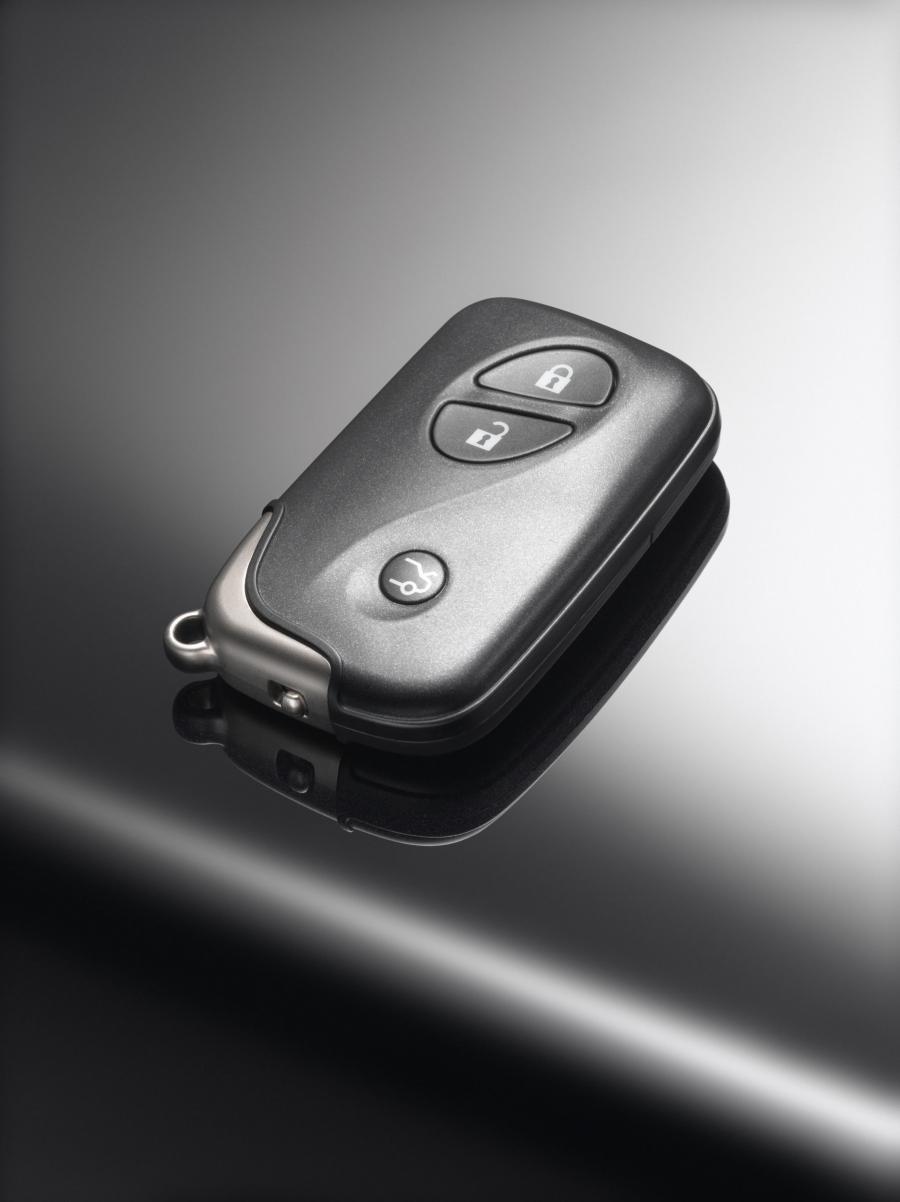  Lexus LS600h L 2007 года  (фото 138 из 224)